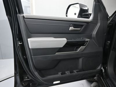 2025 Toyota Tundra Limited Truck CrewMax — photo 14 view