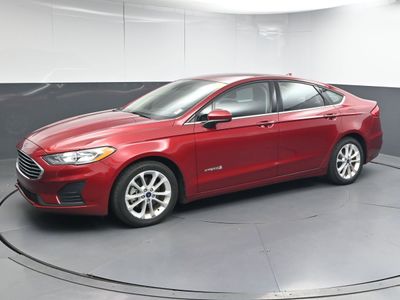 2019 Ford Fusion Hybrid SE Sedan - Photo 6