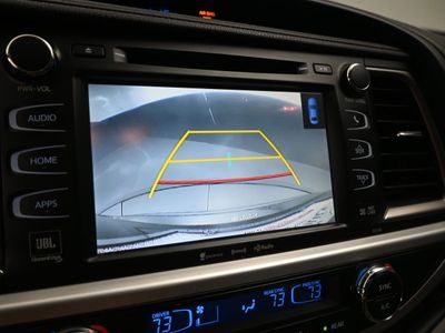 2016 Toyota Highlander Limited V6 SUV — photo 12 view