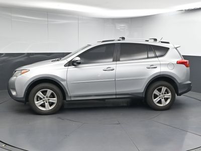 2013 Toyota RAV4 XLE SUV - Photo 7
