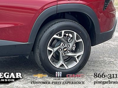 2025 Chevrolet Trax — detail view