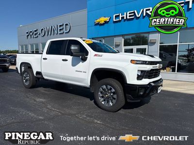 2025 Chevrolet Silverado 2500 HD — side profile view
