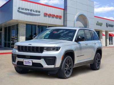 2026 Jeep Grand Cherokee — side profile view