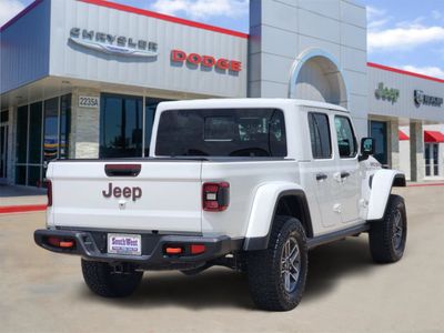 2025 Jeep Gladiator — detail view