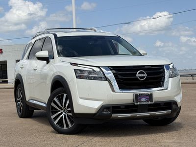 2024 Nissan Pathfinder — side profile view