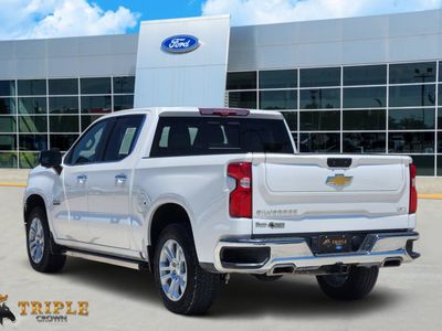 2022 Chevrolet Silverado 1500 — interior view