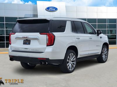 2021 GMC Yukon — detail view