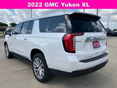 2022 GMC Yukon XL — detail view