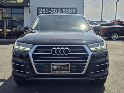 2018 Audi Q7 — rear three-quarter view