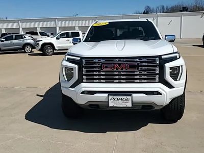 2025 GMC Canyon — rear three-quarter view