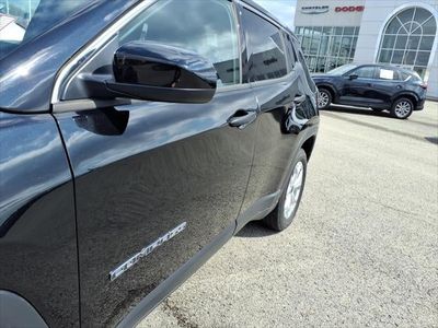 2025 Jeep Compass — detail view