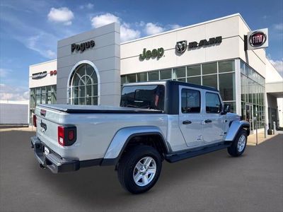 2023 Jeep Gladiator — side profile view