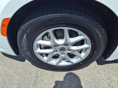 2022 Chrysler Pacifica — detail view