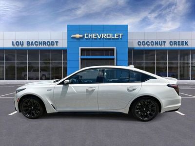 2022 Cadillac CT5-V — detail view