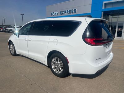 2024 Chrysler Pacifica — detail view