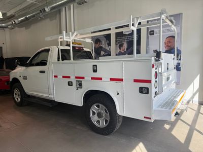2016 RAM 3500 — interior view