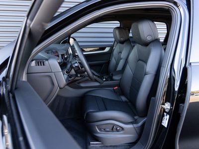 2026 Porsche Cayenne — detail view