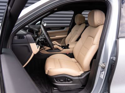 2026 Porsche Cayenne — detail view