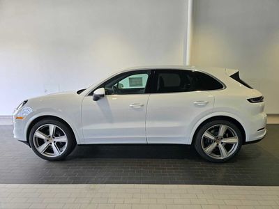 2026 Porsche Cayenne — side profile view