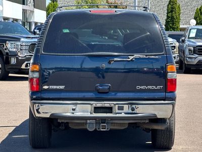 2004 Chevrolet Tahoe — detail view