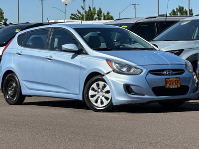 2012 Hyundai Accent — side profile view