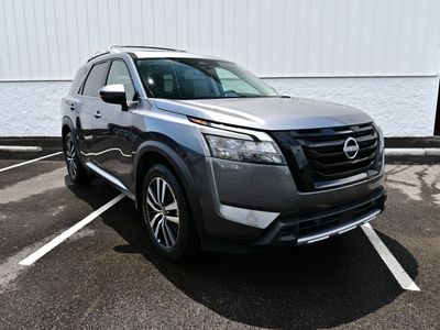 2025 Nissan Pathfinder — side profile view