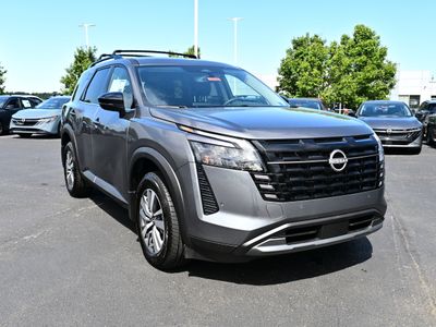2026 Nissan Pathfinder — side profile view
