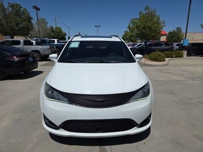 2020 Chrysler Pacifica — side profile view
