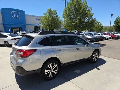 2018 Subaru Outback — detail view