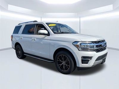 2023 Ford Expedition — side profile view