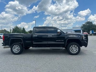 2019 GMC Sierra 2500 HD — interior view