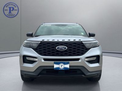 2023 Ford Explorer — side profile view
