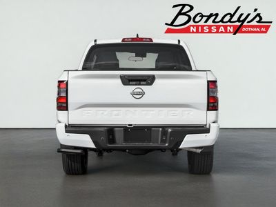 2026 Nissan Frontier — detail view