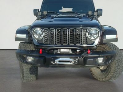 2023 Jeep Gladiator — side profile view