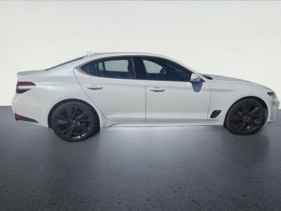 2022 Genesis G70 — detail view