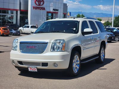 2014 GMC Yukon — interior view
