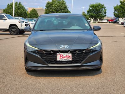 2021 Hyundai Elantra — detail view