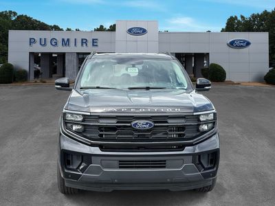 2026 Ford Expedition — side profile view