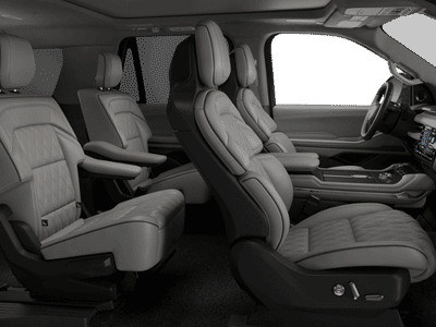 2027 Lincoln Navigator — detail view