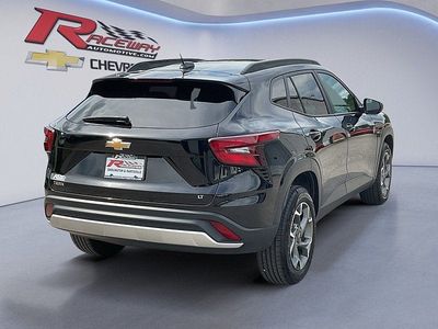 2025 Chevrolet Trax — detail view