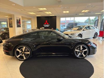 2020 Porsche 911 — interior view