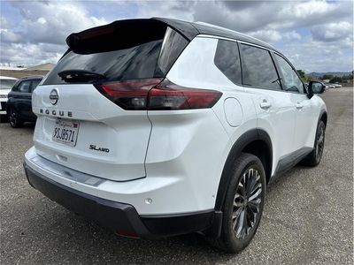 2025 Nissan Rogue — detail view