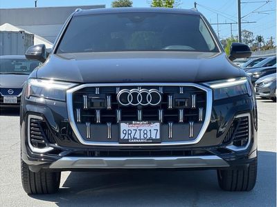 2025 Audi Q7 — side profile view
