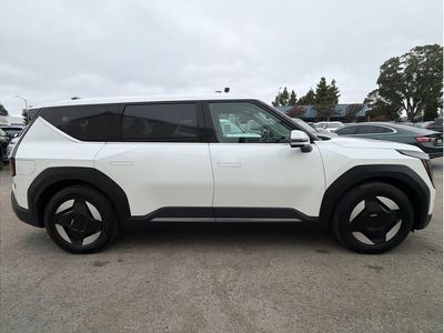 2024 Kia EV9 — detail view