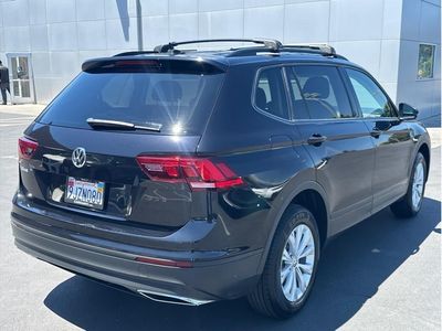 2020 Volkswagen Tiguan — detail view