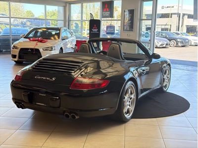 2005 Porsche 911 — detail view