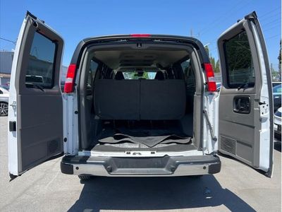 2024 Chevrolet Express 3500 Passenger — detail view