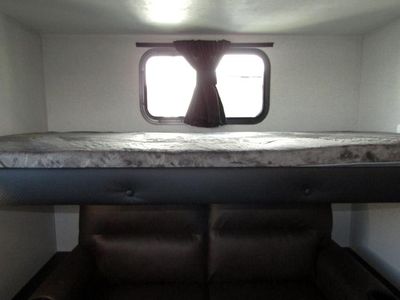 2026 Jayco SUNDANCE XLT TRAILER — photo 16 view