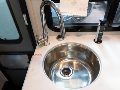 2026 Thor Motor Coach COMPASS AWD - Photo 8