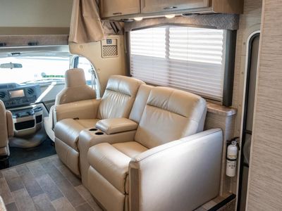 2022 Thor Motor Coach MAGNITUDE - Photo 13